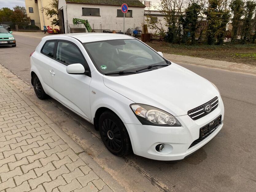 Kia ceed / Ceed 189.000 km 900 € Darmstadt 64293