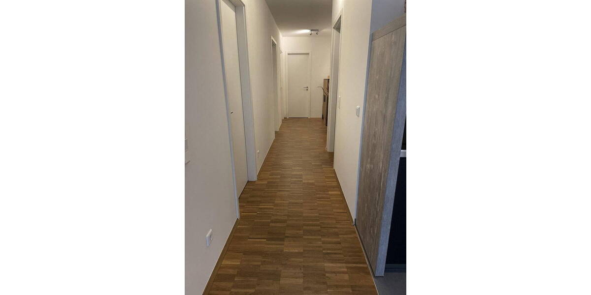 Etagenwohnung Frankfurt Gallus - 4 Zimmer, 104 m&sup2;, 1.880&euro; | Angebot:26511081
