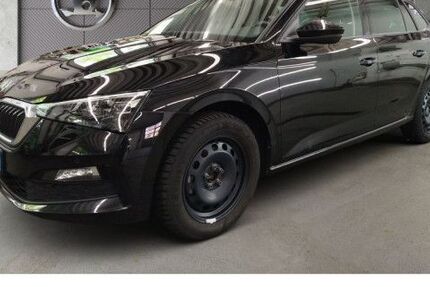 Skoda Scala 71.740 km 17.950 &euro; Frankfurt 60326