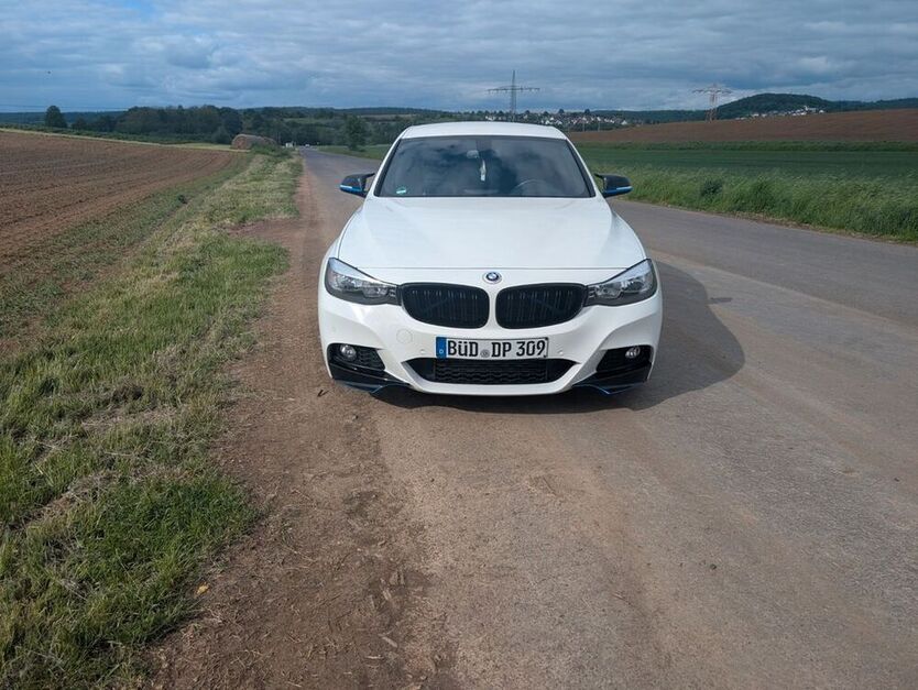 330 Gran Turismo