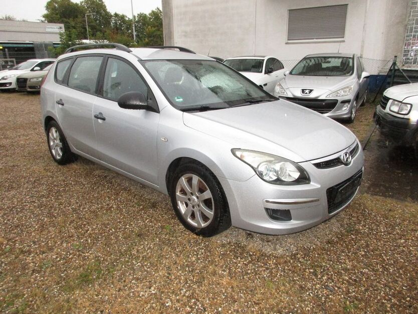 Hyundai i30 140.000 km 2.400 € Darmstadt 64293