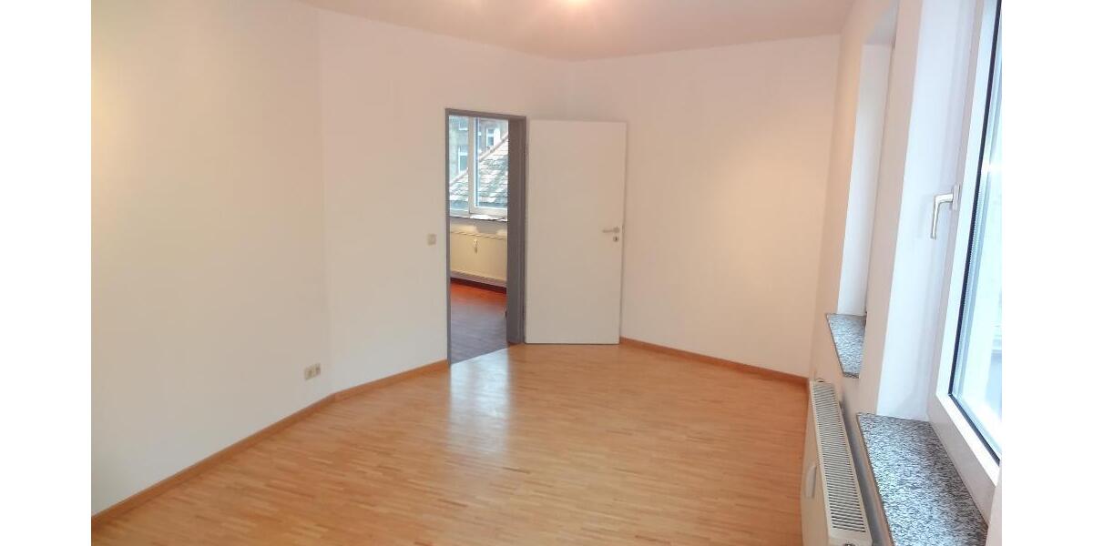 2 ZKBB* KFZ-Stell* max. 1 Pers* kl. EBK* Wannenbad* Parketboden* S-W BalkonLoggia* DA-Bessungerstr. - Etagenwohnung Darmstadt / Bessungen Bessungen | Angebot:27092927