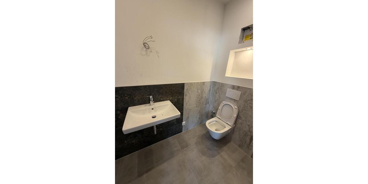 Reihenhaus Offenbach am Main Bieber - 7 Zimmer, 200 m&sup2;, 3.000&euro; | Angebot:24214804