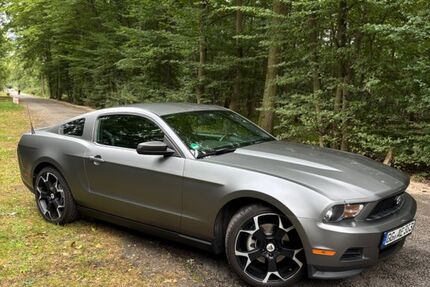 Ford Mustang 142.000 km 13.999 € Rüsselsheim 65428