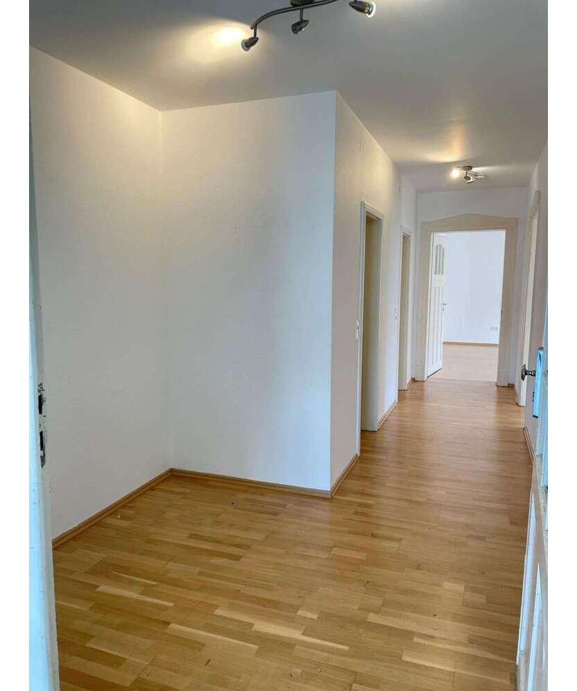 Wohnung zum Mieten in Hanau 1.080 € 98 m²