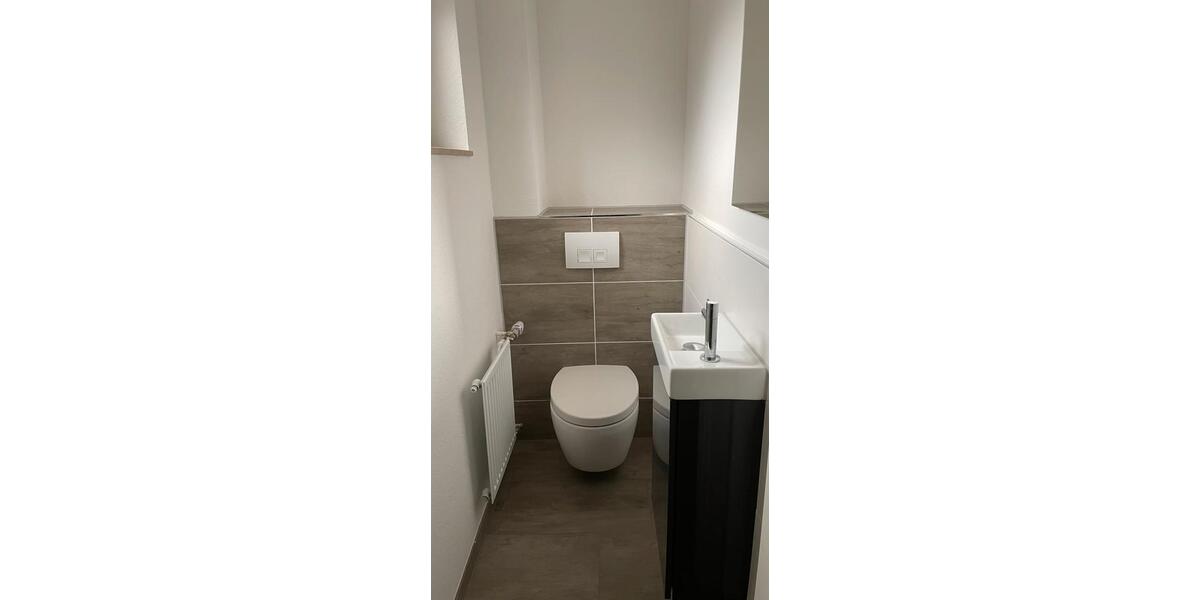 DHH in Hofheim-Wallau ab 01.04.2026 zu vermieten! 5 zimmer