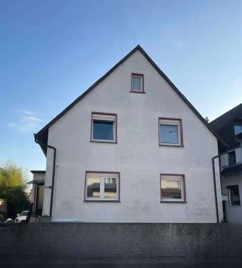 Haus zum Kaufen in Mörfelden-Walldorf 580.000 € 184 m²
