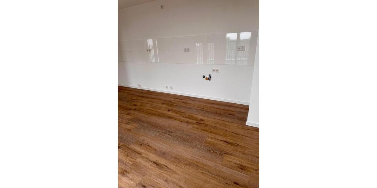 Etagenwohnung Offenbach am Main Hafen - 3 Zimmer, 82 m&sup2;, 1.350&euro; | Angebot:26445238