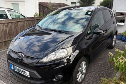 Ford Fiesta 192.000 km 1.950 &euro; Karben 61184