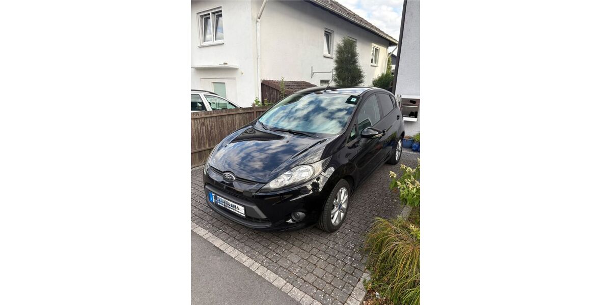 Ford Fiesta 192.000 km 1.950 &euro; Karben 61184