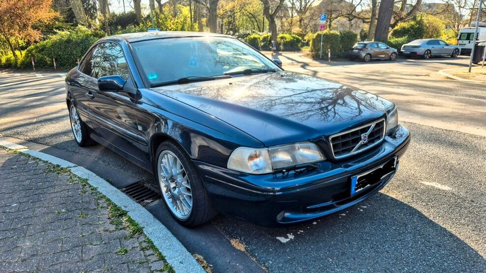 Volvo C70 293.000 km 7.599 € Frankfurt 60313