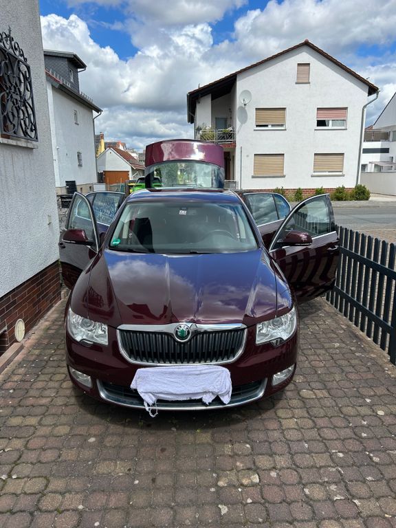 Skoda Superb 155.000 km 10.400 € Raunheim 65479