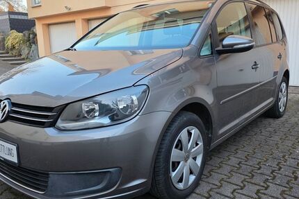 VW Touran 92.000 km 8.999 &euro; Niddatal 61194
