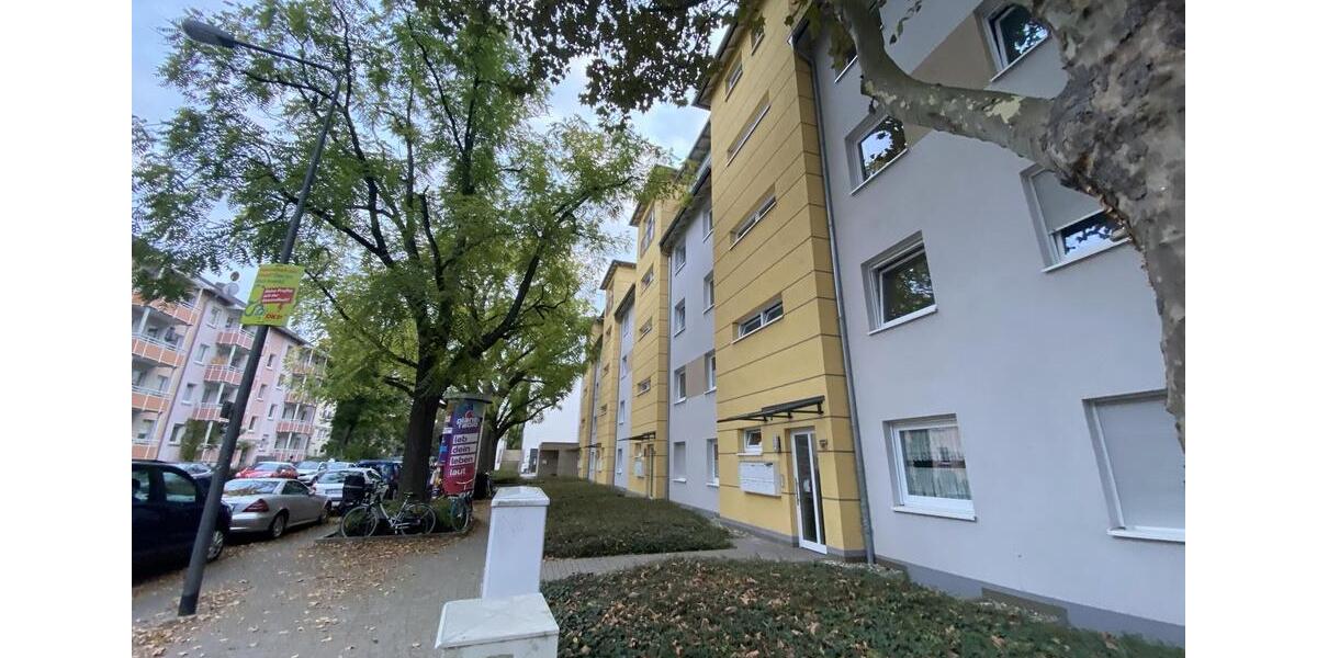 Dachgeschoßwohnung Frankfurt am Main Niederrad - 4 Zimmer, 133 m&sup2;, 2.100&euro; | Angebot:26505068