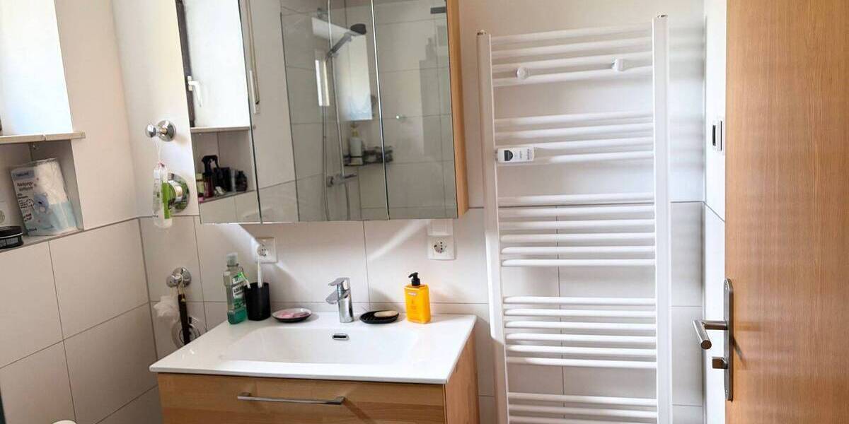 Etagenwohnung Aschaffenburg Damm - 2 Zimmer, 49 m&sup2;, 178.000&euro; | Angebot:25681425