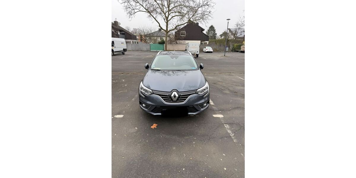 Renault Megane 218.000 km 7.600 &euro; Offenbach am Main 63067