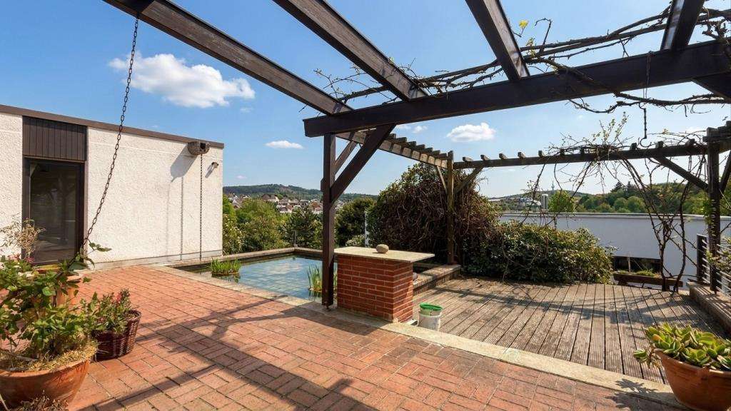 Einfamilienhaus Glashütten - 9 Zimmer, 306 m&sup2;, 2.900&euro; | Angebot:27109202
