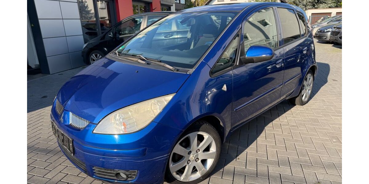 Mitsubishi Colt 110.000 km 2.490 &euro; FRANKFURT AM MAIN 60488