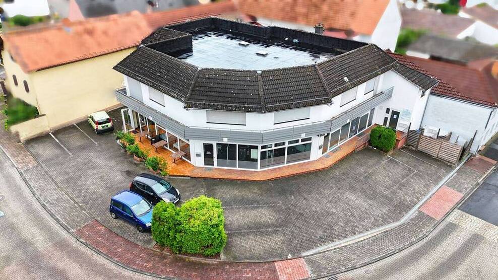 Exklusives Geschäftshaus in Top-Lage von Bad Vilbel - Modernisiert und bestens ausgestattet!