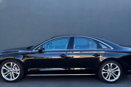 Audi A8 144.000 km 25.500 &euro; Frankfurt 60322