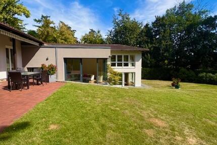 Haus Kronberg im Taunus - 7 Zimmer, 310 m&sup2;, 6.500&euro; | Angebot:21850390