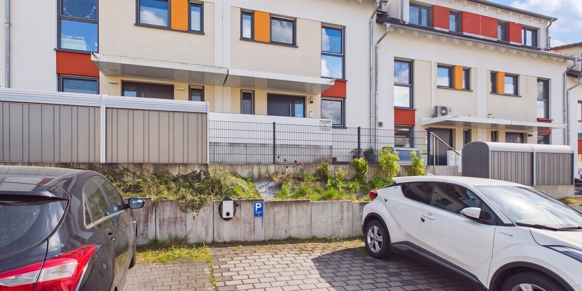 Modernes Reihenmittelhaus in Frankfurt am Main - Kalbach Einbauküche, Garten, Stellplatz - Reihenmittelhaus Frankfurt am Main / Kalbach Kalbach | Angebot:26310487