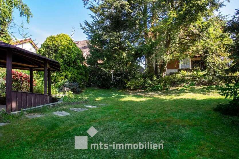 Grundstück zu verkaufen in Kronberg 798.000 € 820 m²