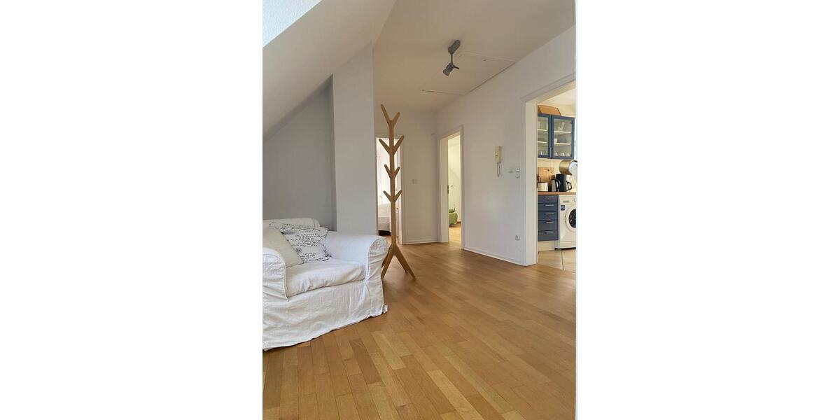 Dachgeschoßwohnung Dreieich - 3 Zimmer, 110 m&sup2;, 1.290&euro; | Angebot:26198781