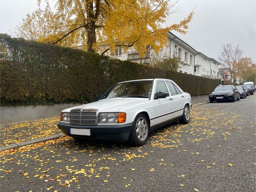 Mercedes-Benz 190 170.000 km 2.700 € Frankfurt am Main 60431
