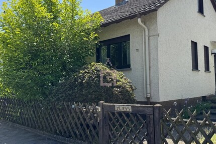Start ins Familienglück! Einfamilienhaus mit Entwicklungspotential in bevorzugter Premiumlage! - Haus Dreieich / Buchschlag Buchschlag | Angebot:26785510