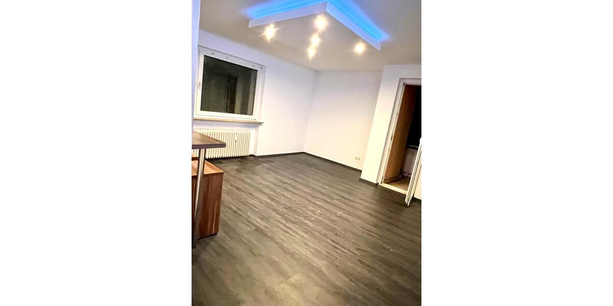 Etagenwohnung Schöneck - 4 Zimmer, 92 m&sup2;, 290.000&euro; | Angebot:26251311