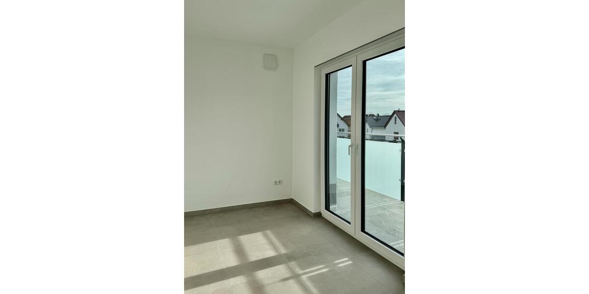 Hochwertige 2,5-Zimmer-Penthouse-Wohnung mit Einbauküche und Aufzug 2.5 zimmer