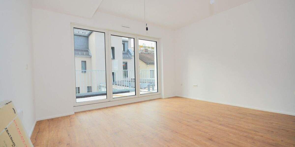 Urbaner Rückzugsort im Stadthaus: Wohnen mit Stil und Effizienz in Neu-Isenburg 5 zimmer