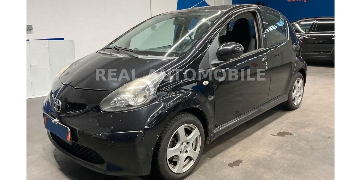 Toyota Aygo (X) 114.000 km 3.799 &euro; Frankfurt am Main 65933
