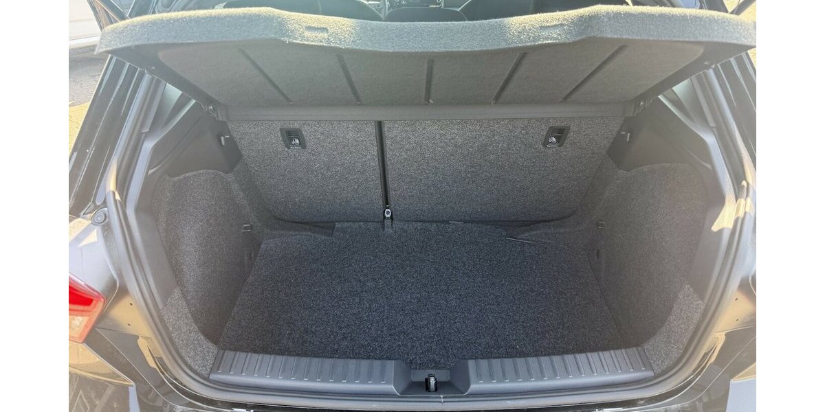 Seat Ibiza 1.0 TSI 70 kW Style/17Zoll/Winterp 1.109 km 18.599 &euro; Frankfurt 60386