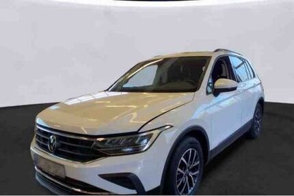 VW Tiguan 92.211 km 27.840 € Aschaffenburg 63741