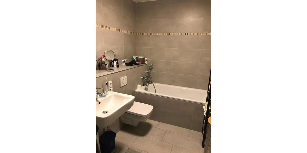Hochparterre Frankfurt am Main Bockenheim - 3 Zimmer, 82 m&sup2;, 579.000&euro; | Angebot:27281945