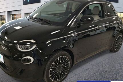Fiat 500e 14.393 km 22.680 &euro; Frankfurt 60314