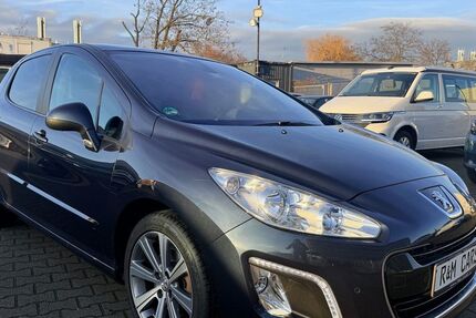 Peugeot 308 108.000 km 6.590 &euro; Frankfurt 60386