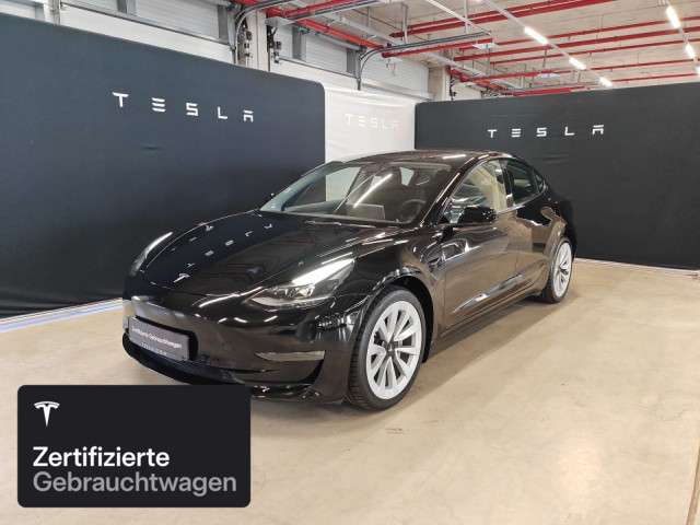 Tesla Model 3 45.241 km 30.300 € Hanau 63457