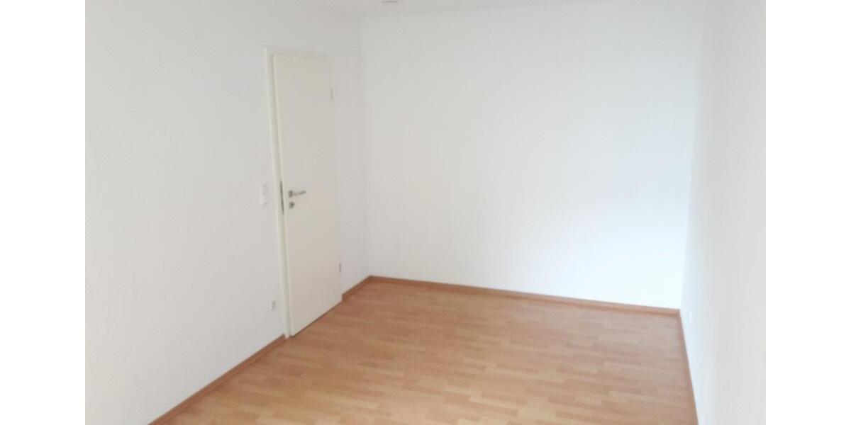 2,5 Zimmerwohnung mit Tageslichtbad und Tiefgaragenstellplatz 2.5 zimmer