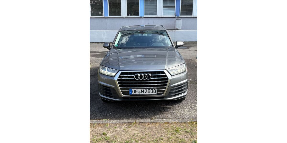 Audi Q7 188.702 km 26.450 &euro; Offenbach am Main 63067