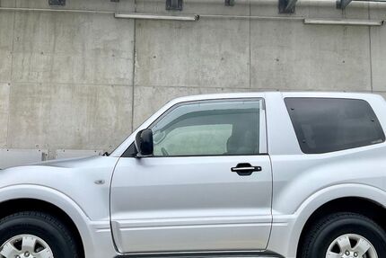 Mitsubishi Pajero 114.000 km 6.900 &euro; Friedrichsdorf 61381