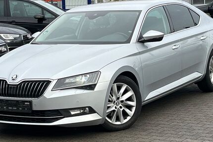 Skoda Superb 242.130 km 14.580 &euro; Dietzenbach / bei Frankfurt am Main 63128