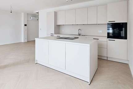 Wohnung zum Mieten in Frankfurt am Main 2.450 € 115 m²