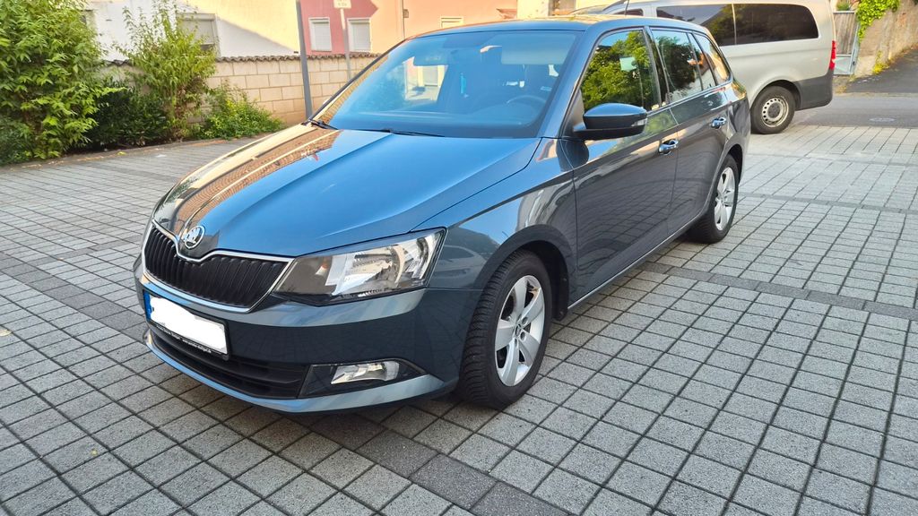 Skoda Fabia 111.000 km 8.500 &euro; Stockstadt am Main 63811