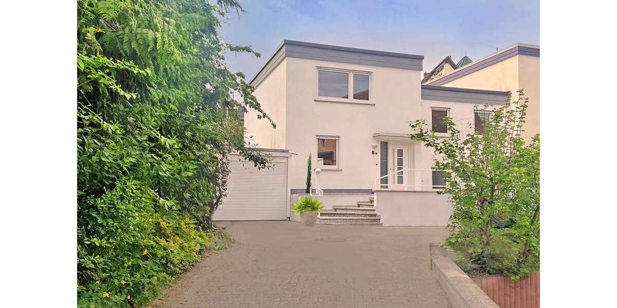 Einfamilienhaus Frankfurt Innenstadt 3 - 6 Zimmer, 185 m&sup2;, 2.900&euro; | Angebot:26760123