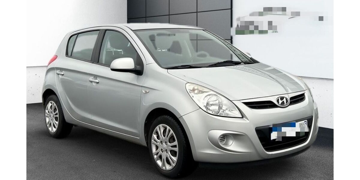 Hyundai i20 48.000 km 8.900 &euro; Bad Soden 65812