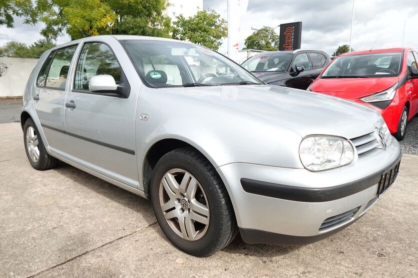 VW Golf 261.000 km 990 € Mainaschaff 63814