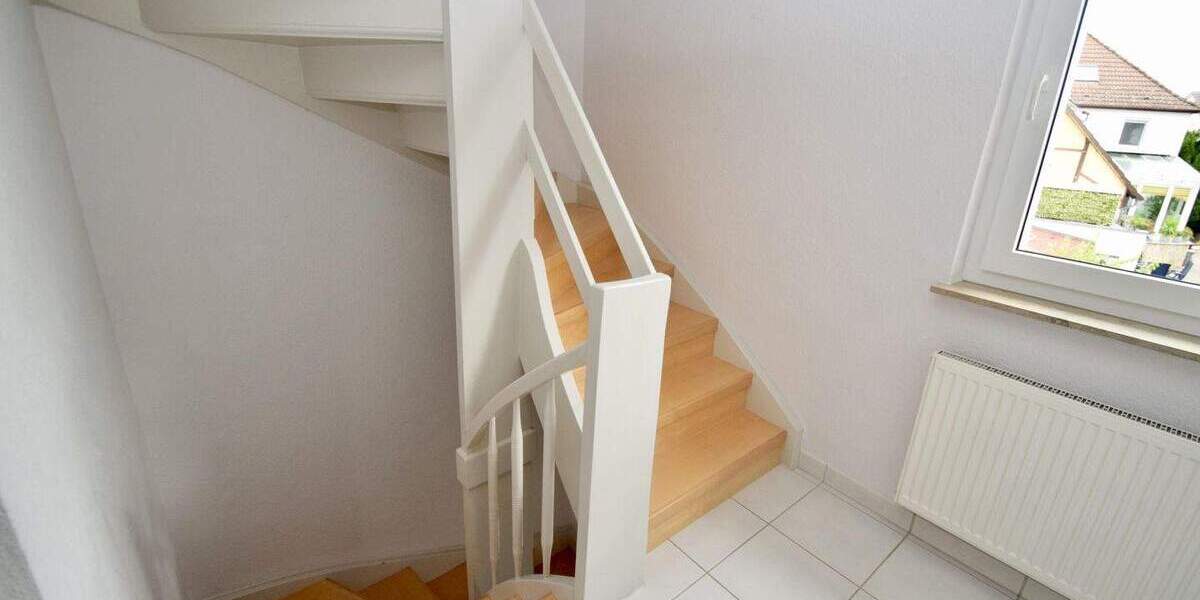 Mehrfamilienhaus, Wohnhaus Rödermark Urberach - 7 Zimmer, 206 m&sup2;, 535.000&euro; | Angebot:24728406